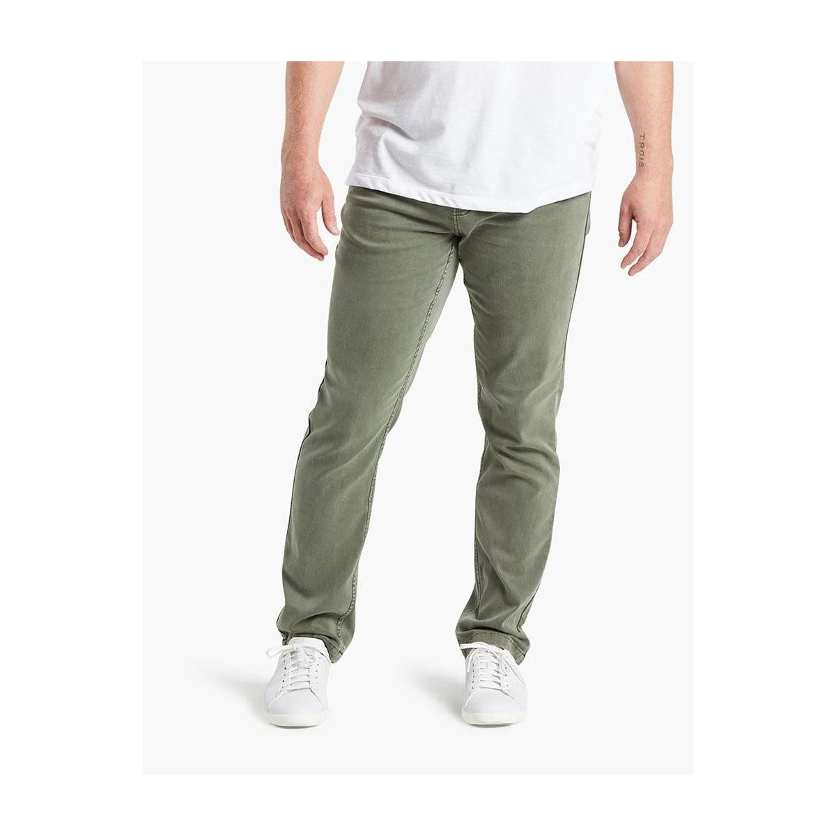 Mugsy Classic Fit Jeans (Signature Stretch Denim)