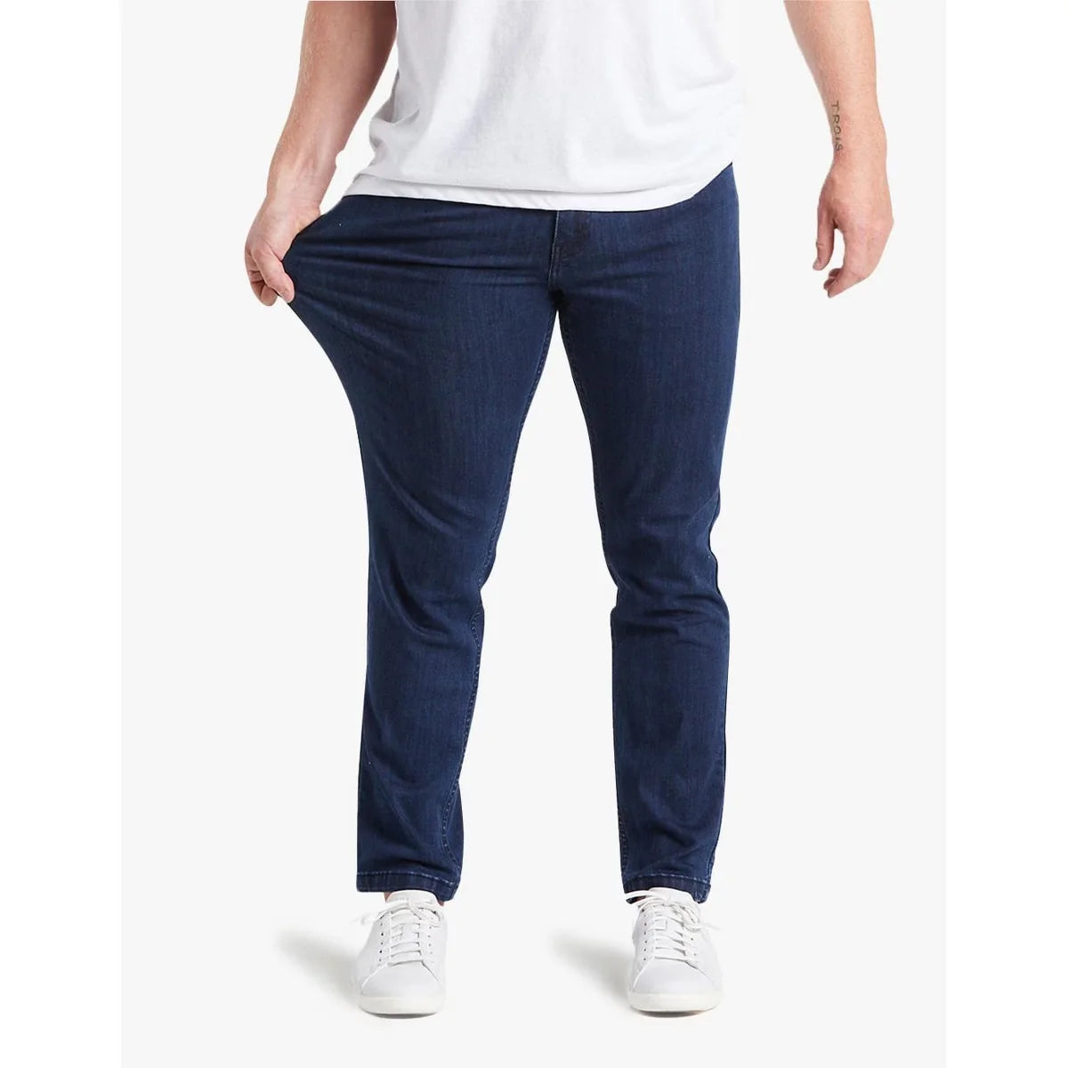 Mugsy Classic Fit Jeans (Signature Stretch Demim)
